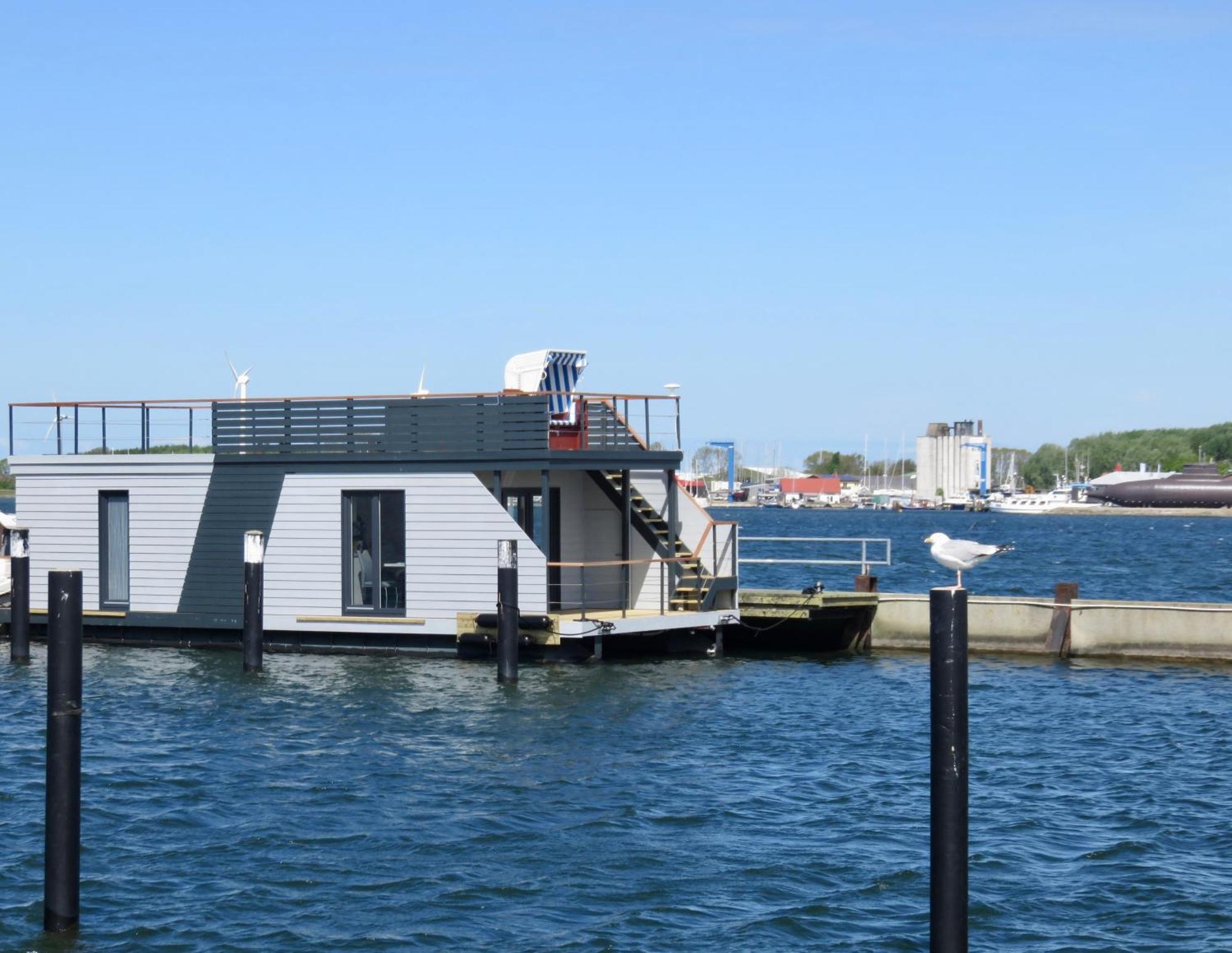 Hotel Hausboot Bali Fehmarn Esterno foto